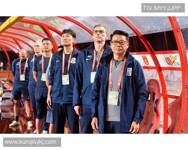 上海篮球队的力量变革引发热议探索新战术与年轻球员的崛起 上海篮球队的力量变革引发热议探索新战术与年轻球员的崛起