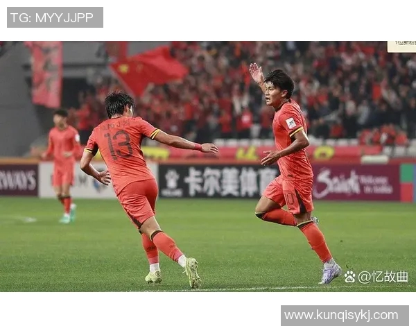 国内足球明星归来引发热潮球迷期待新赛季精彩表现 国内足球明星归来引发热潮球迷期待新赛季精彩表现